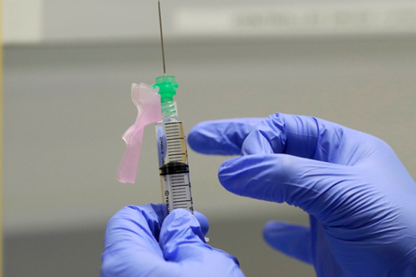 COVID-19 vaccine tracker: How many people in Canada have received shots? COVID-19 vaccine tracker: How many people in Canada have received shots?
