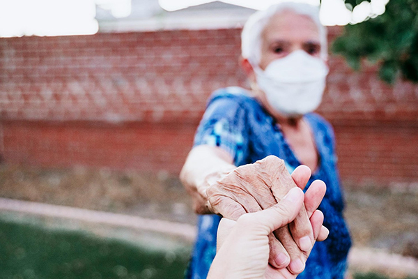 Face masks and fully-vaccinated people Face masks and fully-vaccinated people