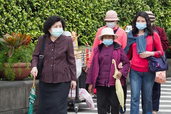 Wear Face mask To Prevent Pollen Allergies Wear Face mask To Prevent Pollen Allergies