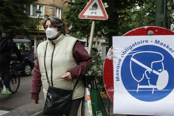 In Europe, the concept of wearing masks is gradually changing due to the pandemic In Europe, the concept of wearing masks is gradually changing due to the pandemic
